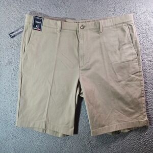 NWT Roundtree & Yorke Casuals Shorts‎ Men 42 x 11" Classic Stretch Khaki